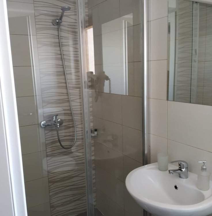 Apartments Mostrovi Ohrid Room photo
